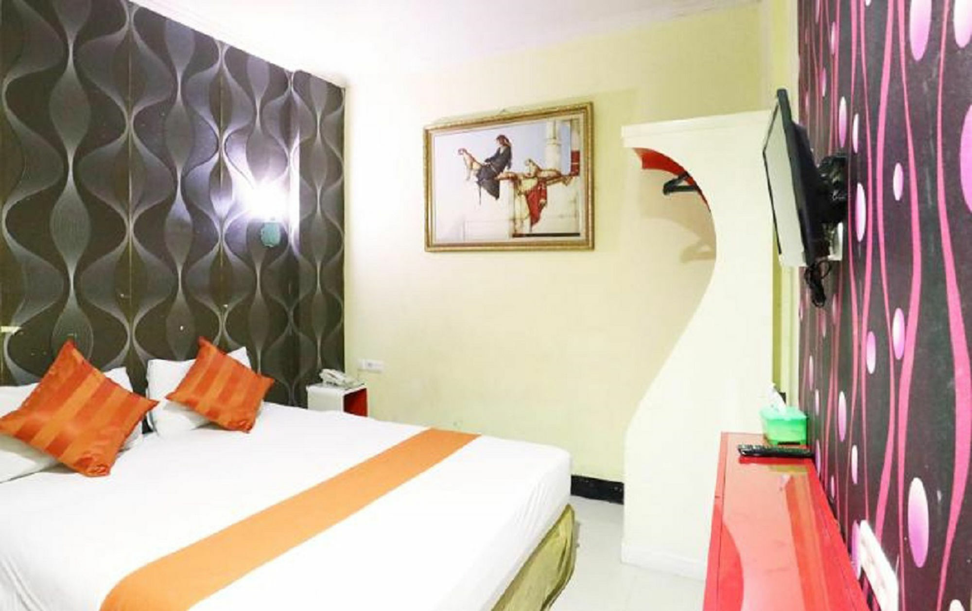 Hollywood Hotel Jakarta Bagian luar foto