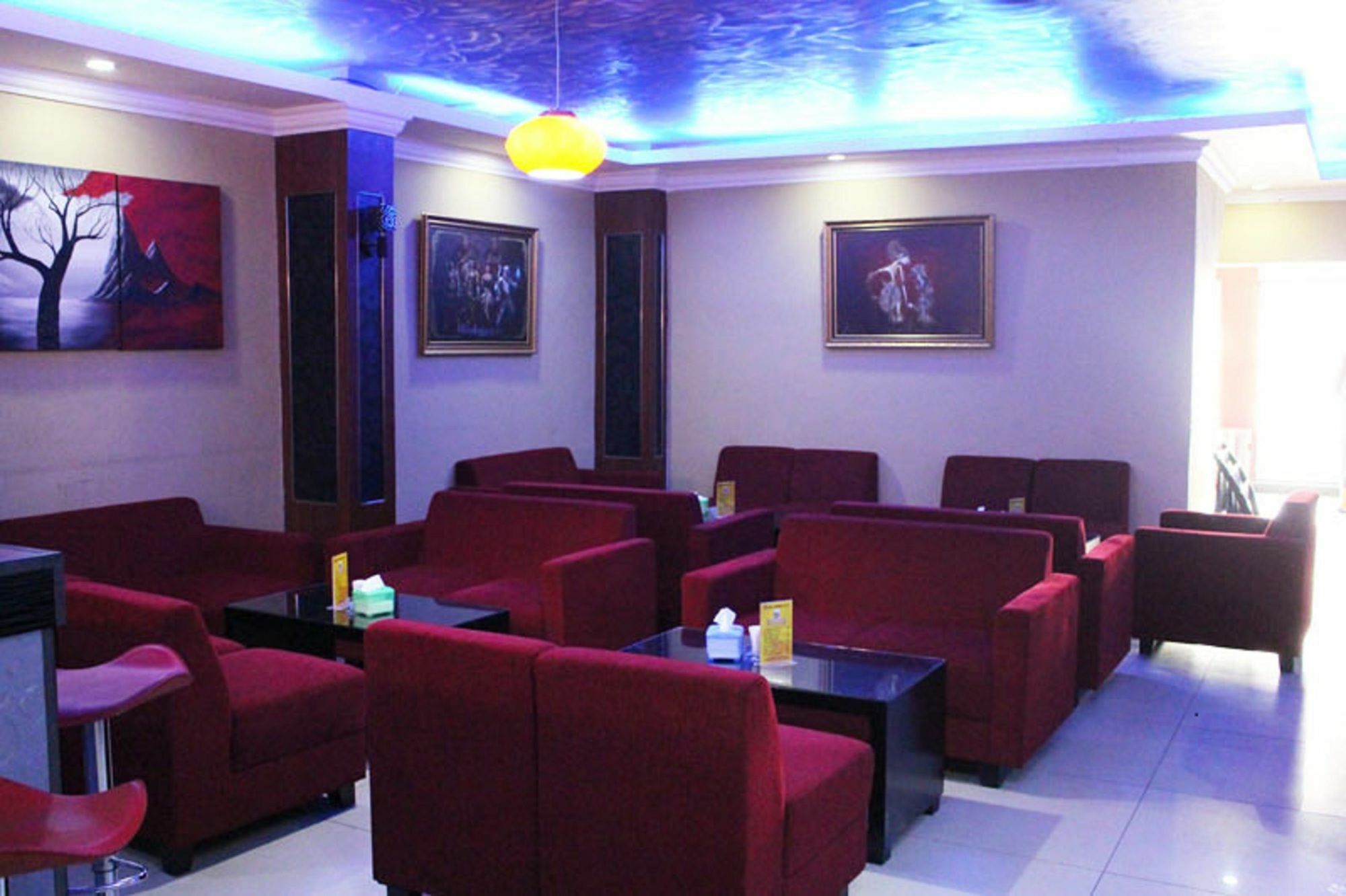 Hollywood Hotel Jakarta Bagian luar foto